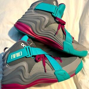 Nike Lunar Air Raid Basketball Shoe- Size 12